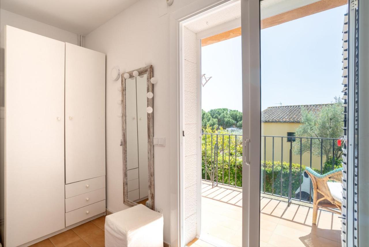 Bonita Casa Adosada Con Jardin Privado Y Piscina Comunitaria Калея де Парафругел Екстериор снимка