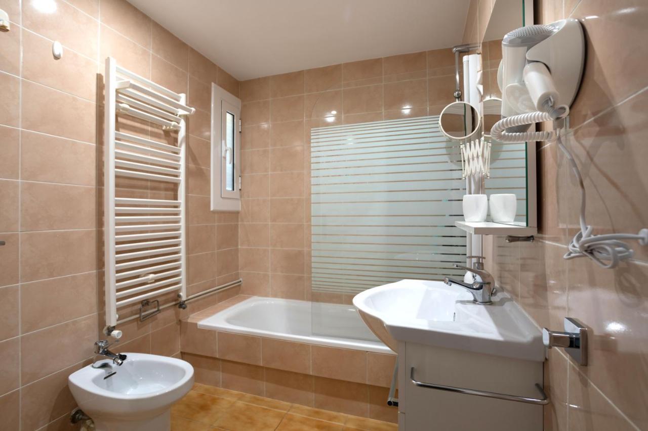 Bonita Casa Adosada Con Jardin Privado Y Piscina Comunitaria Калея де Парафругел Екстериор снимка